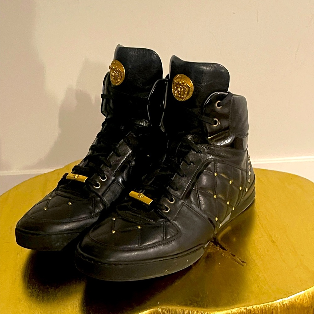 100% authentic Versace high top Medusa head studded sneakers  black leather 😎🔥